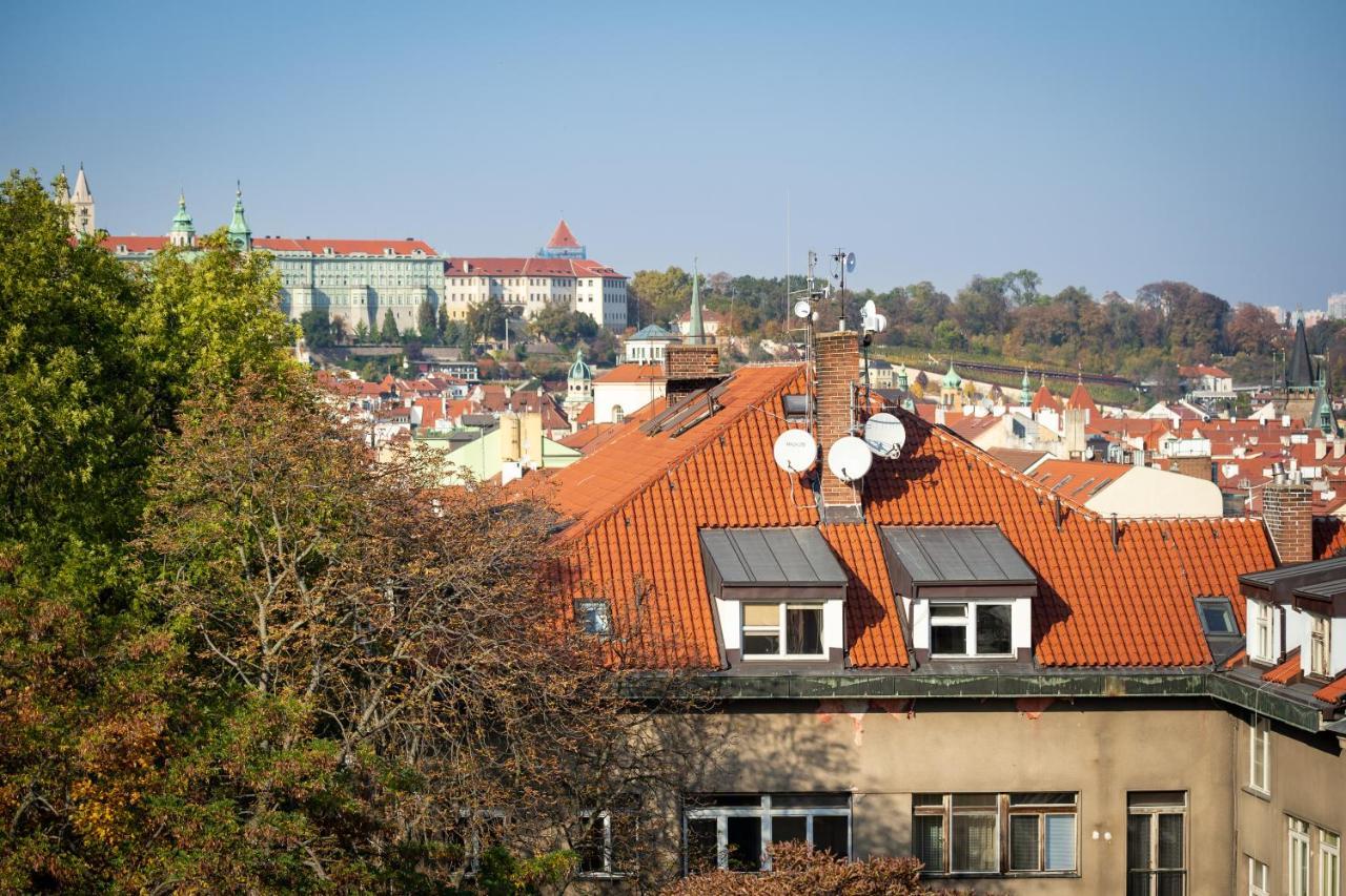 Empirent Petrin Park Apartments Prag Exteriör bild